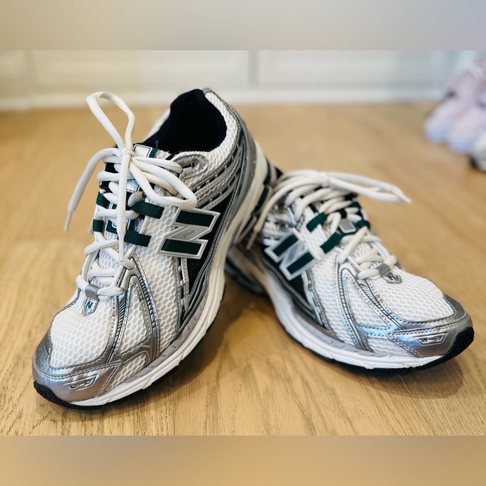 NEW BALANCE 1906R SILVER METALLIC NIGHTWATCH GREEN